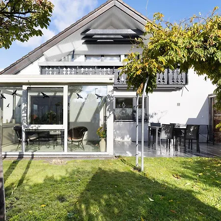 Lilie Und Dahlie * Münsingen