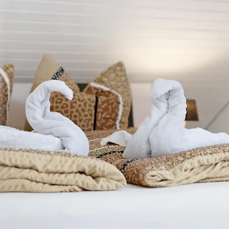 Lilie Und Dahlie Apartamento *