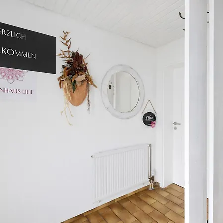 Lilie Und Dahlie Apartamento Münsingen