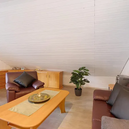 Lilie Und Dahlie Münsingen