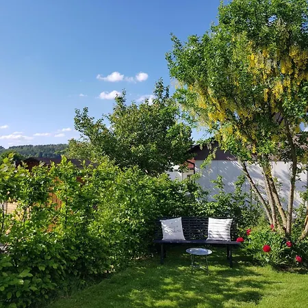 Lilie Und Dahlie * Münsingen